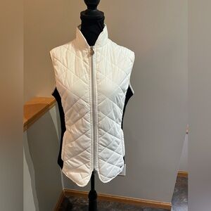 Women’s Outback Trading Co Magpie off white and black riding vest. Size medium